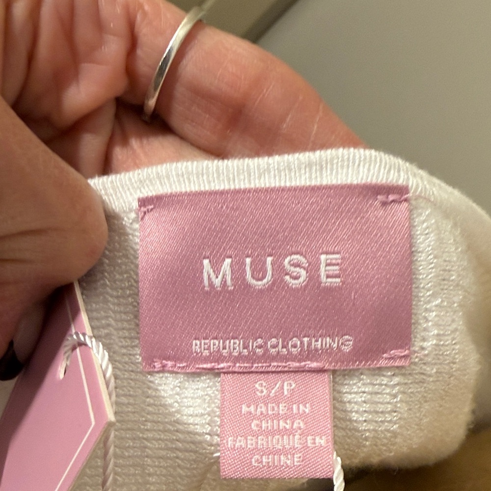 Muse White Ribbed Sweater - Picture 3 of 6
